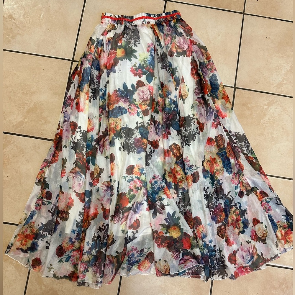 A Fibi chiffon floral overlay maxi skirt